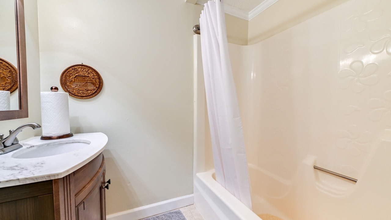 Photo of Bathroom in Cave-in-Rock