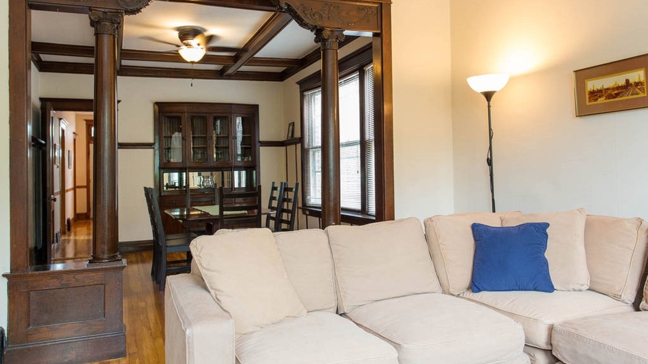 Photo of Livingroom in Lakeview