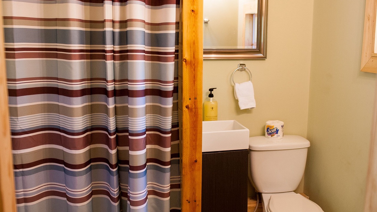 Photo of Bathroom in Cobden