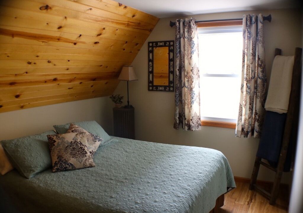 Photo of Bedroom in Quincy
