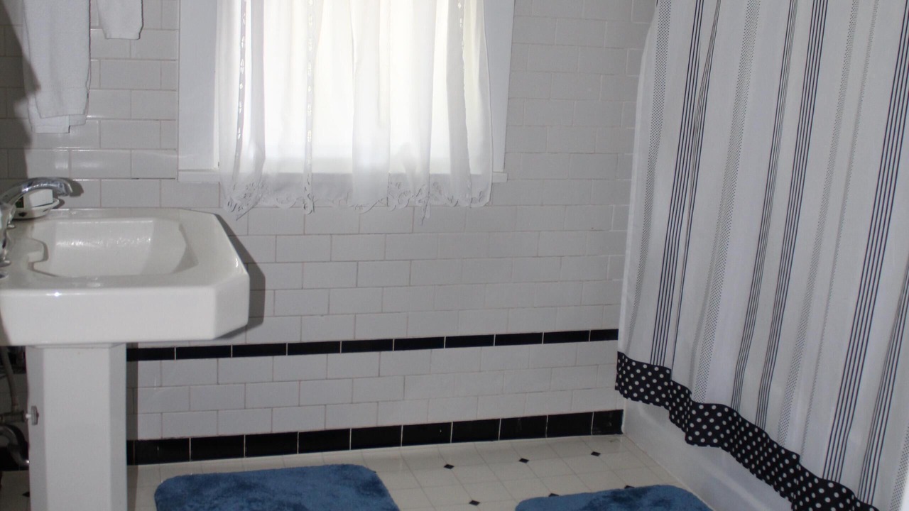 Photo of Bathroom in Dixon
