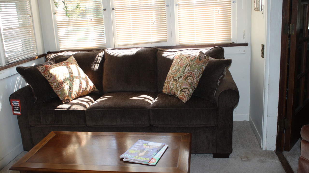 Photo of Livingroom in Dixon