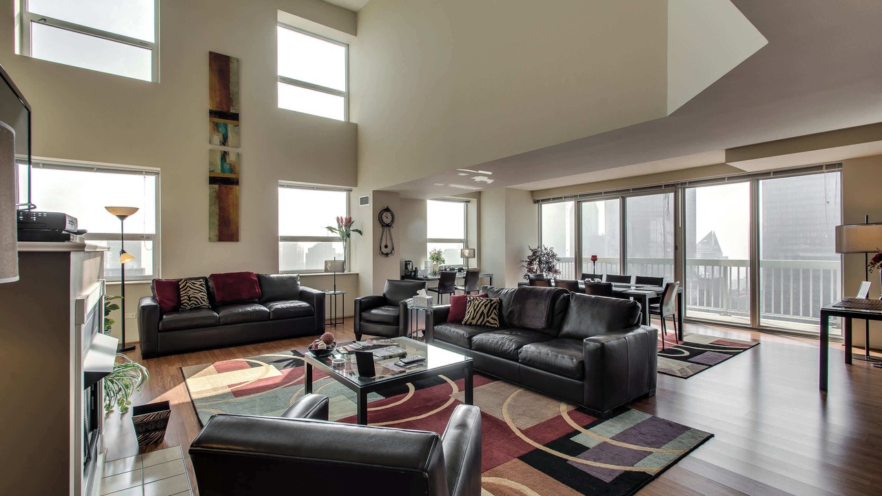 Photo of Livingroom in Downtown Chicago
