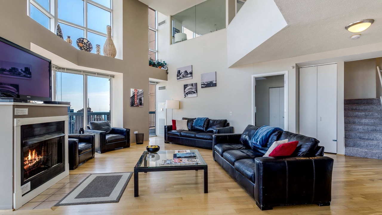 Photo of Livingroom in Downtown Chicago