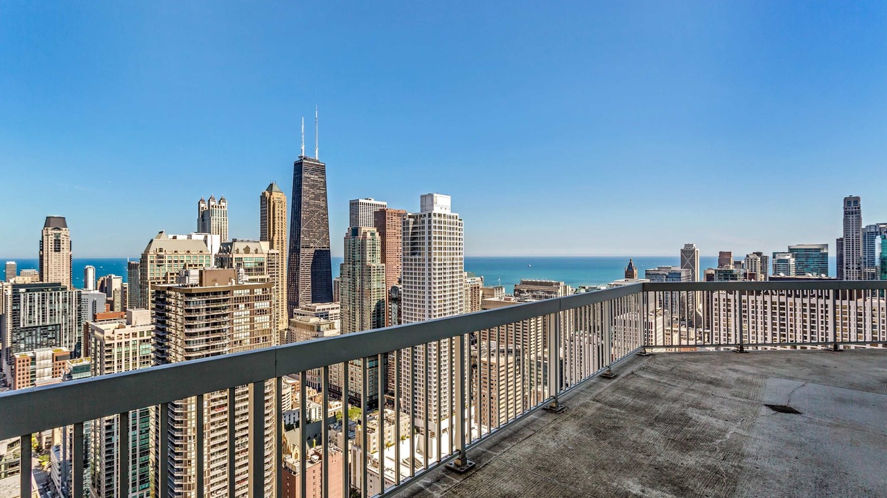 Photo of Outdoor in Downtown Chicago