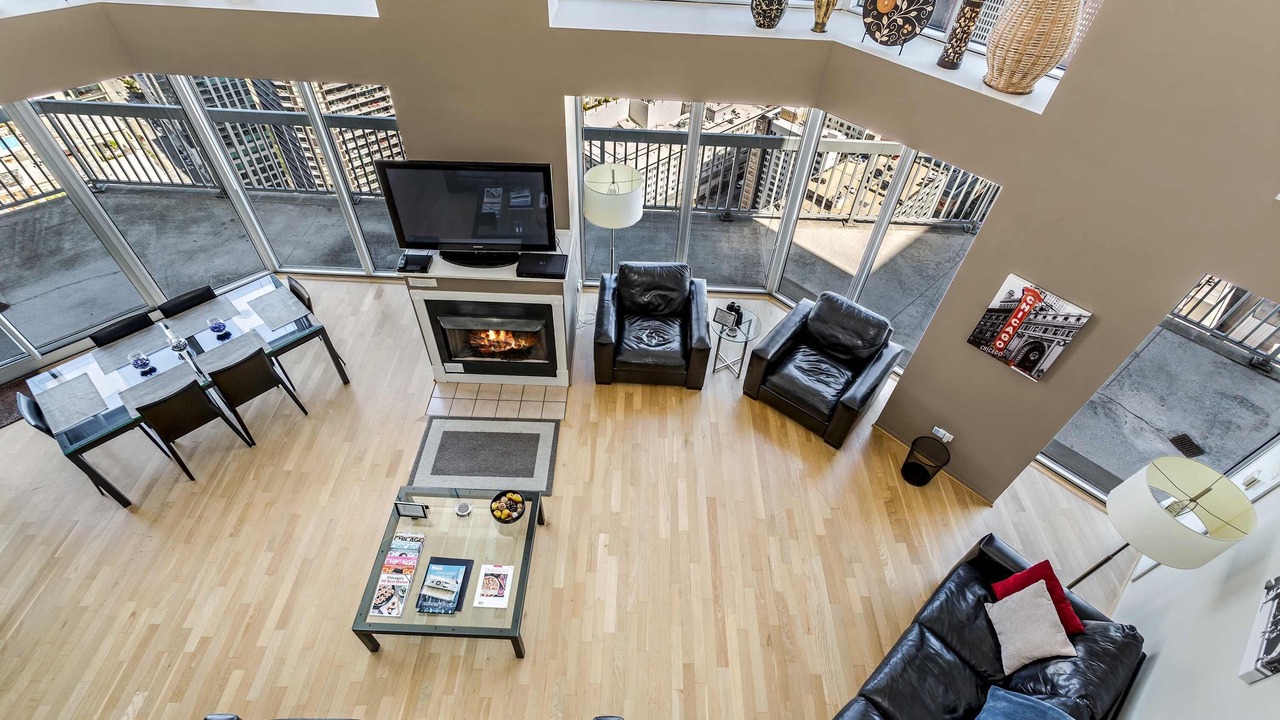 Photo of Livingroom in Downtown Chicago