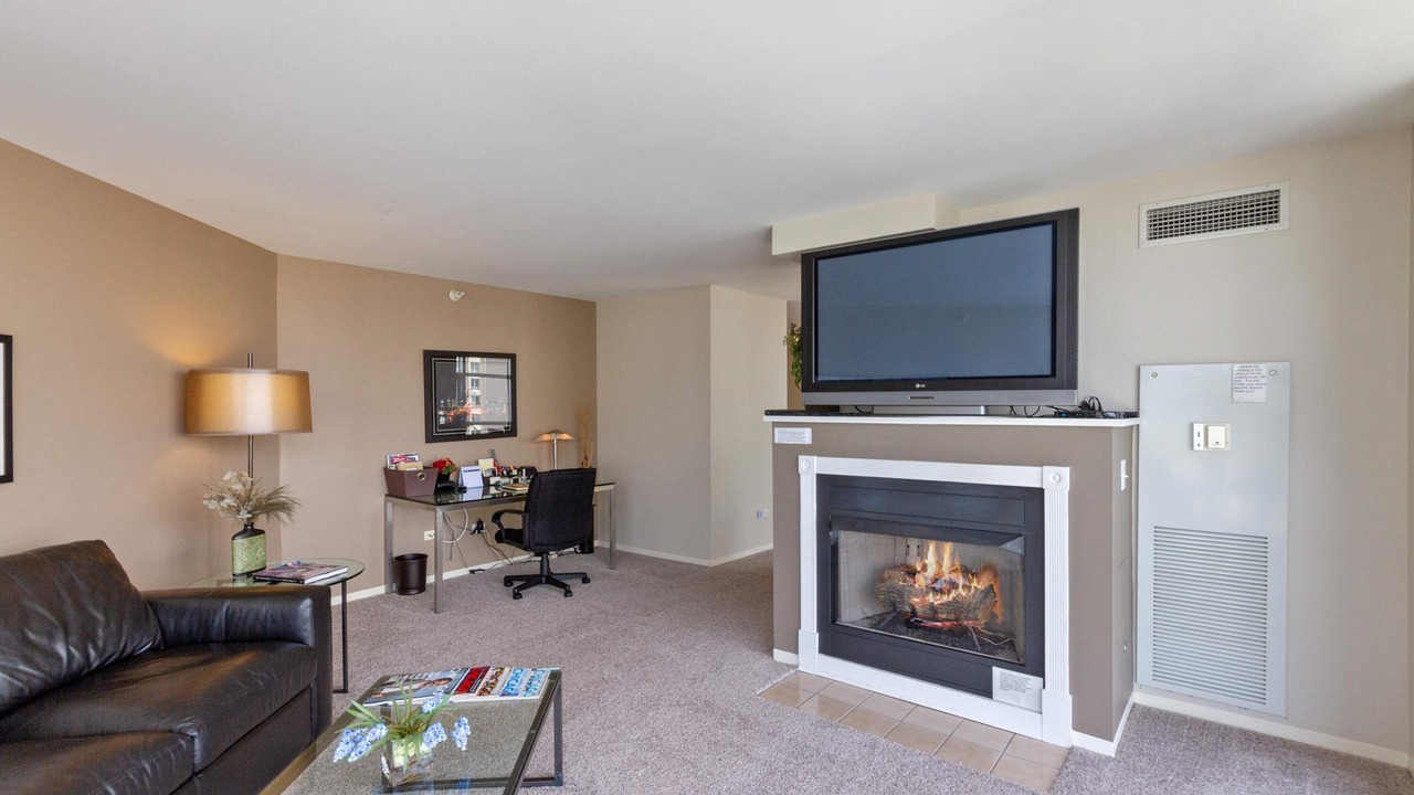 Photo of Livingroom in Downtown Chicago
