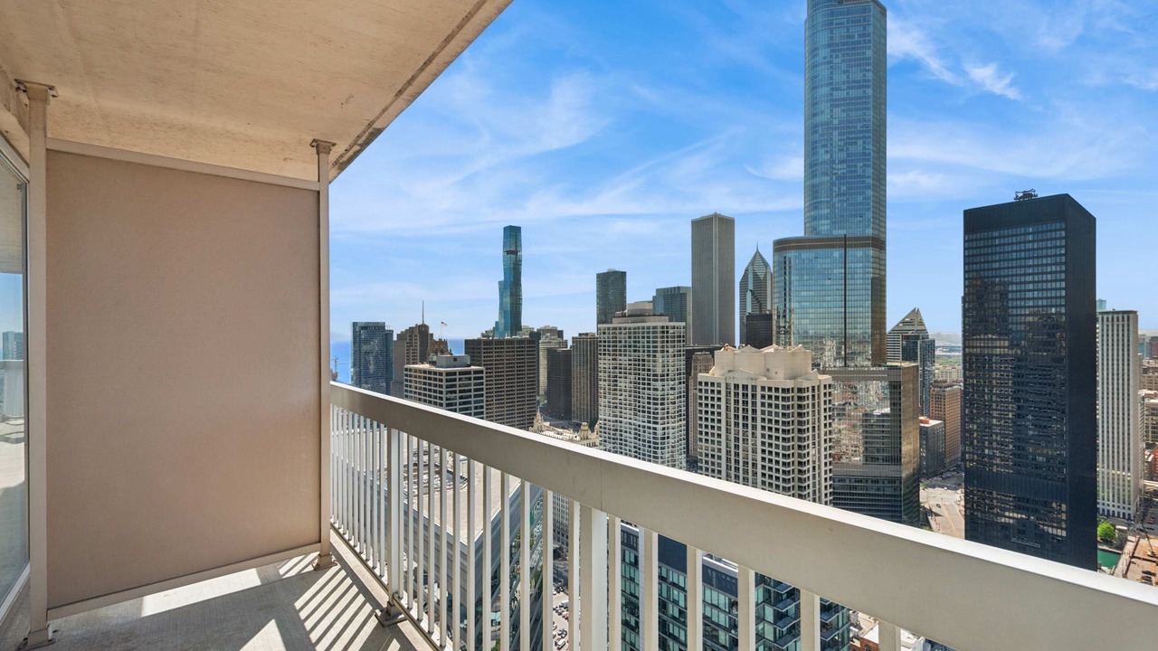 Photo of Outdoor in Downtown Chicago