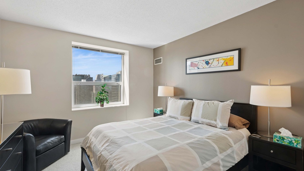 Photo of Bedroom in Downtown Chicago