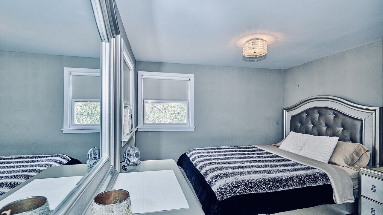 Photo of Bedroom in Hermosa