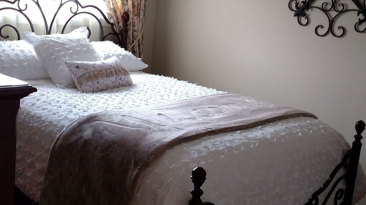 Photo of Bedroom in Evanston