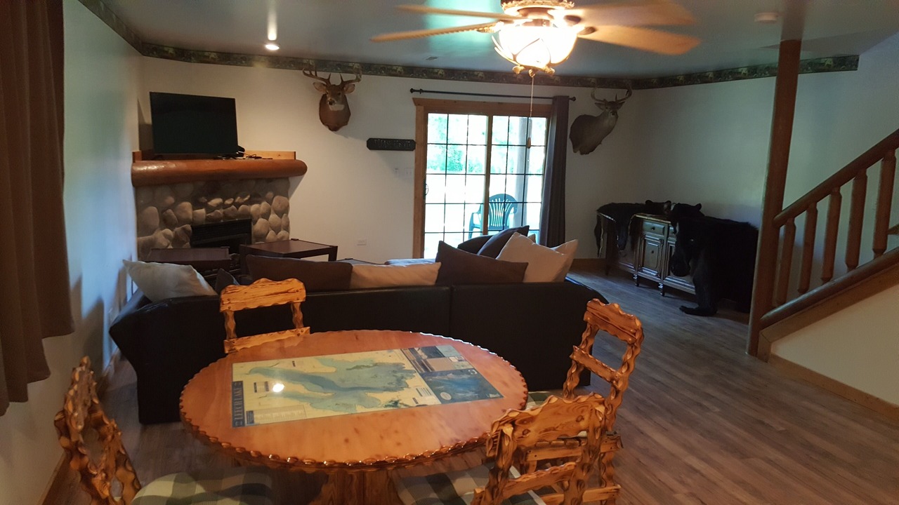 Photo of Livingroom in Oglesby