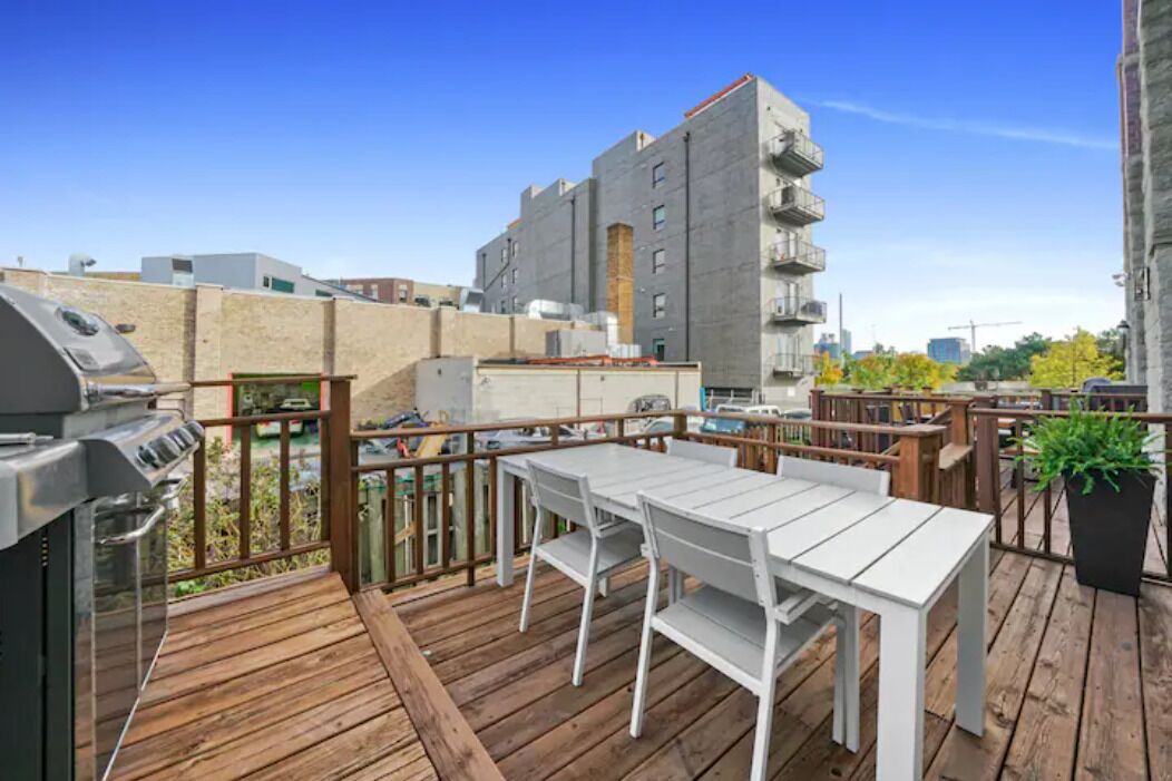 Photo of Outdoor in River West
