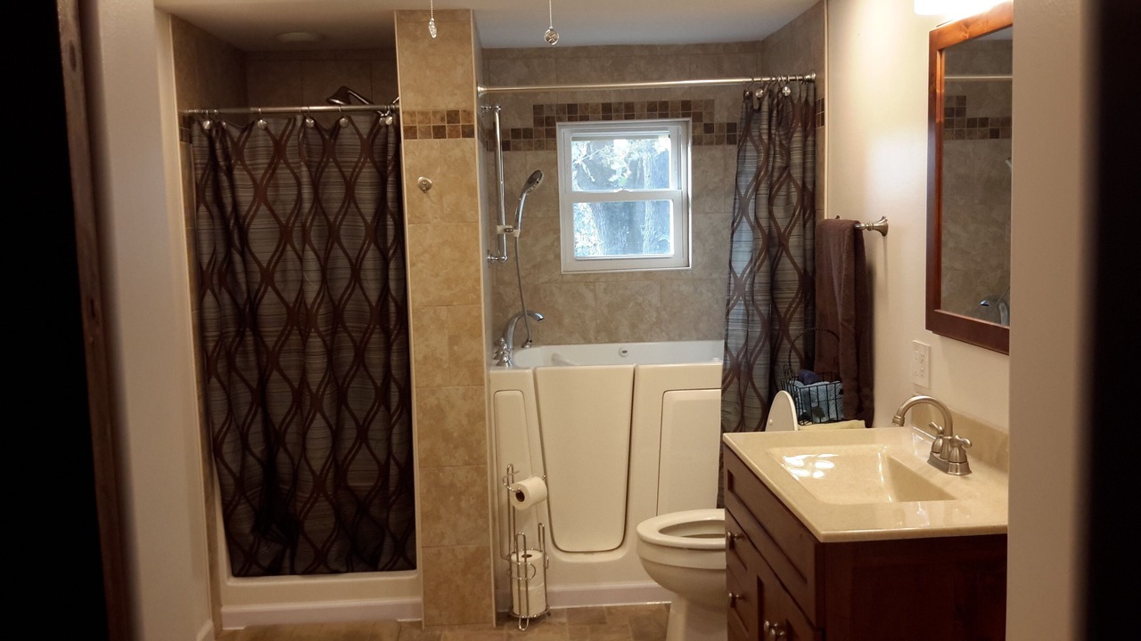 Photo of Bathroom in Murphysboro