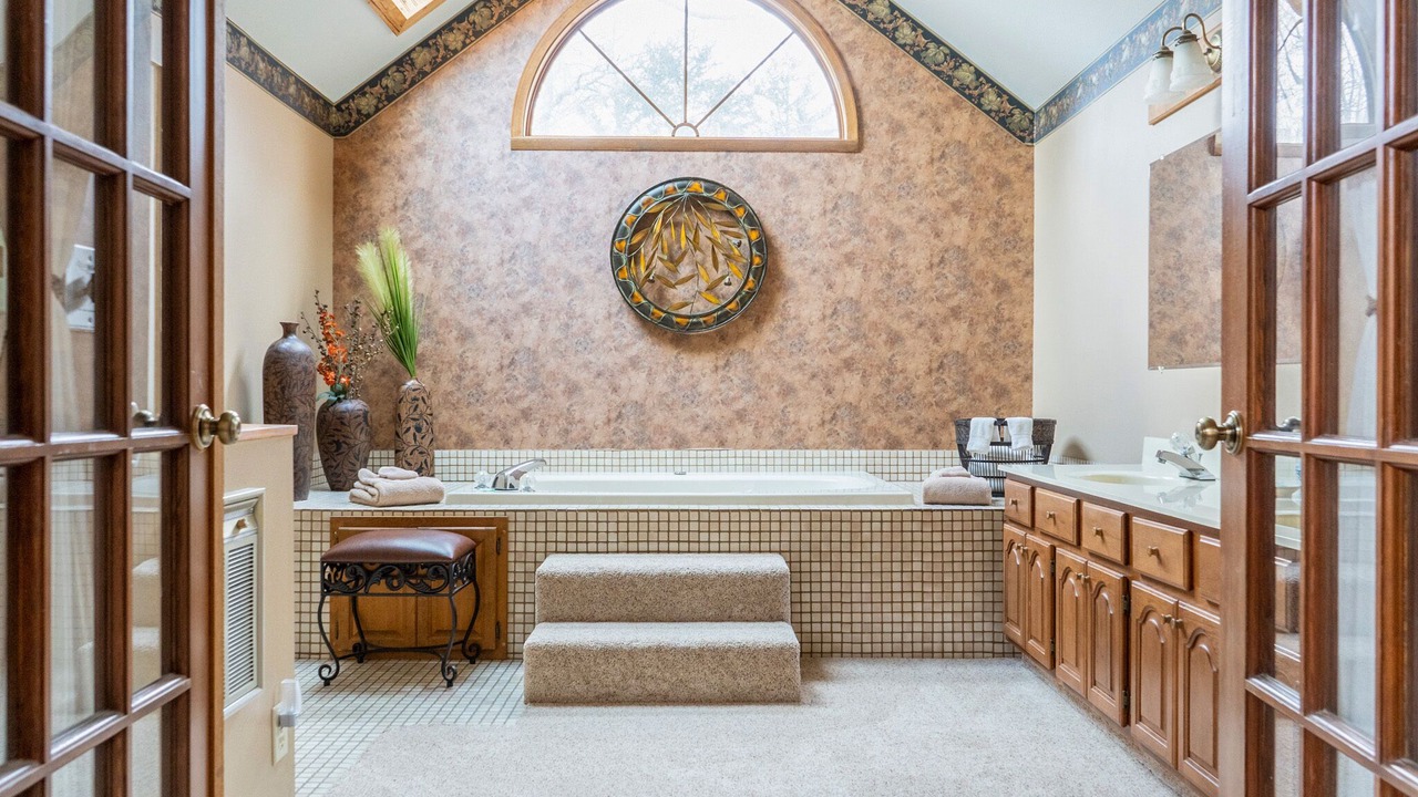 Photo of Bathroom in The Galena Territory