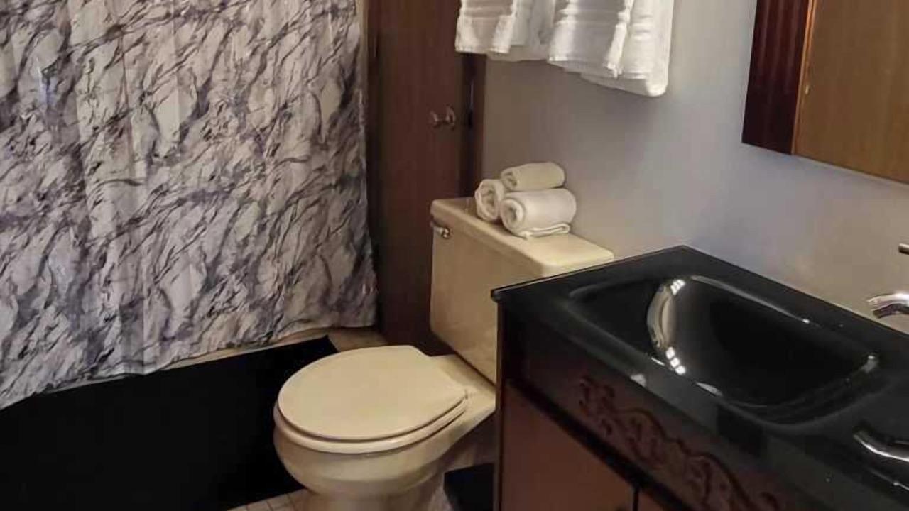 Photo of Bathroom in The Galena Territory