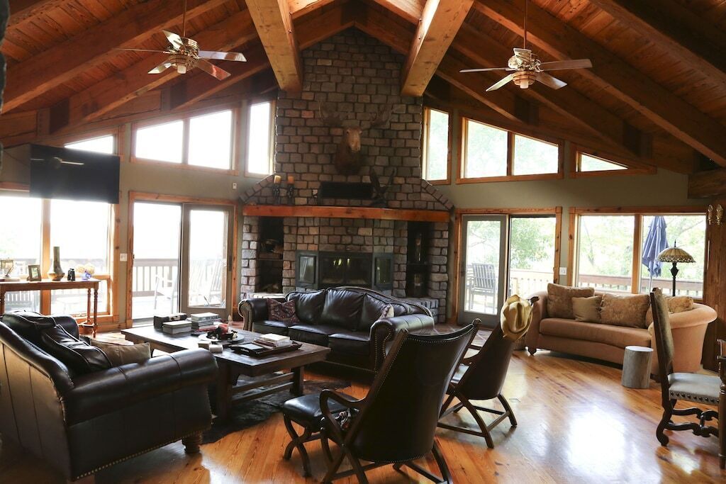Photo of Livingroom in The Galena Territory