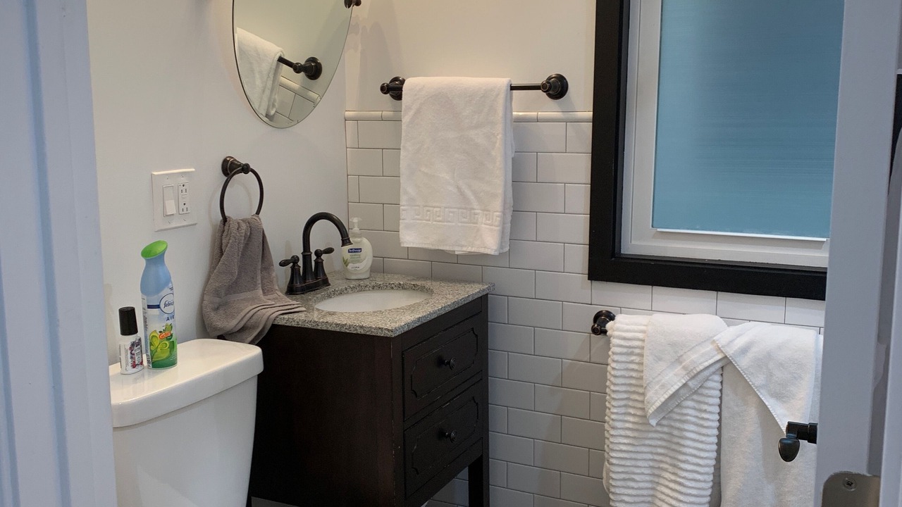 Photo of Bathroom in Avondale