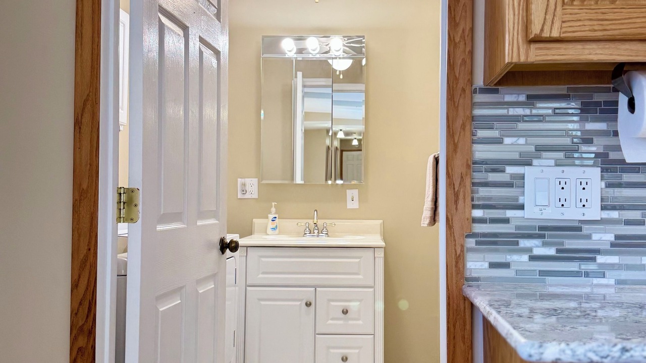 Photo of Bathroom in Goreville