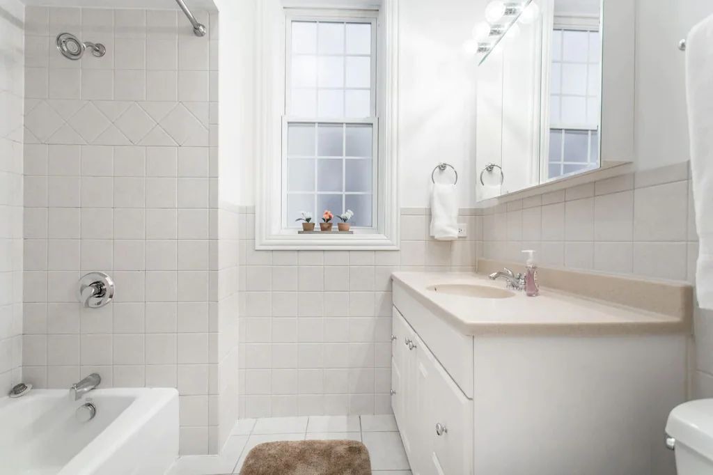 Photo of Bathroom in Wrigleyville