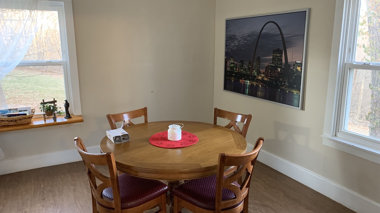Photo of Livingroom in Godfrey