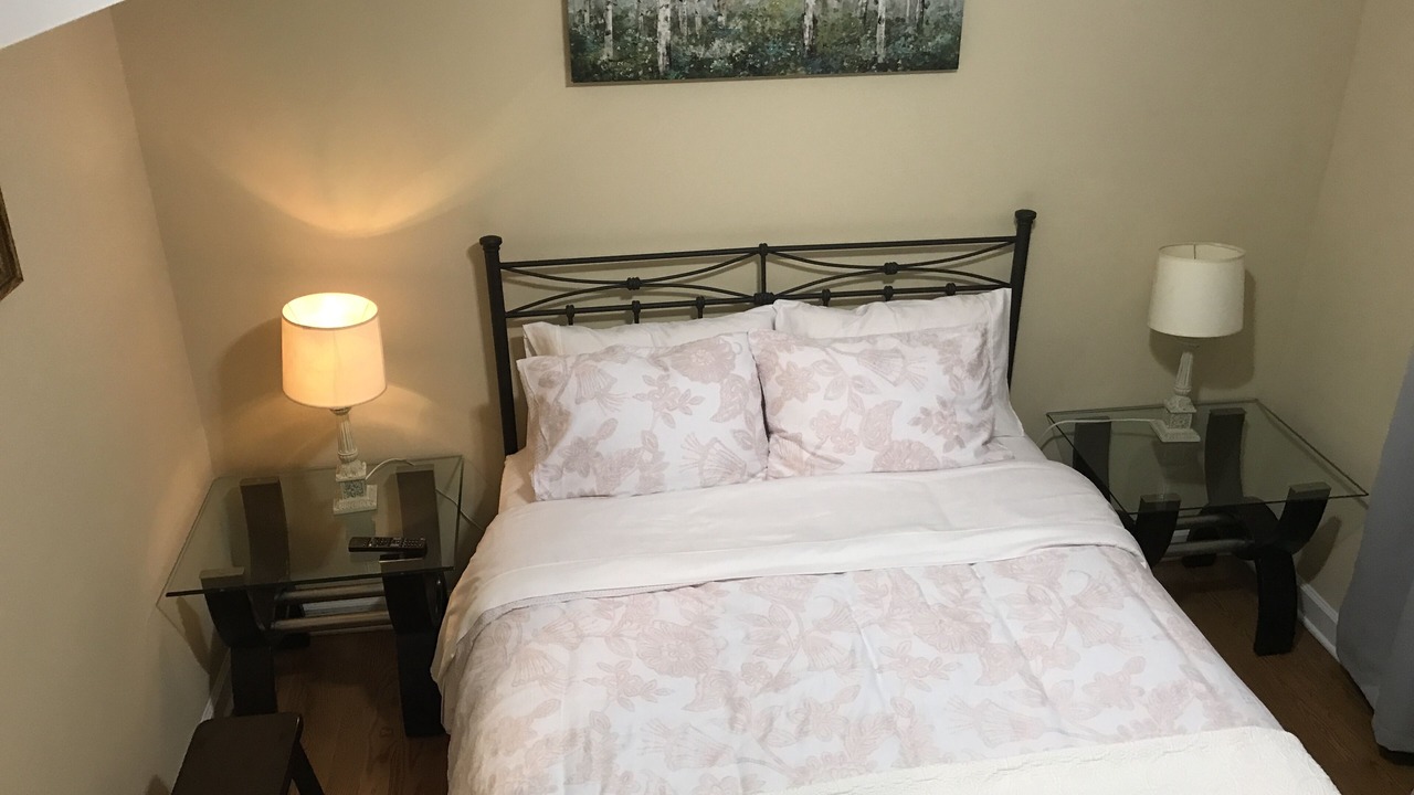 Photo of Bedroom in Wood Dale
