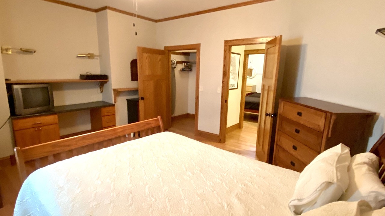 Photo of Bedroom in Oak Park