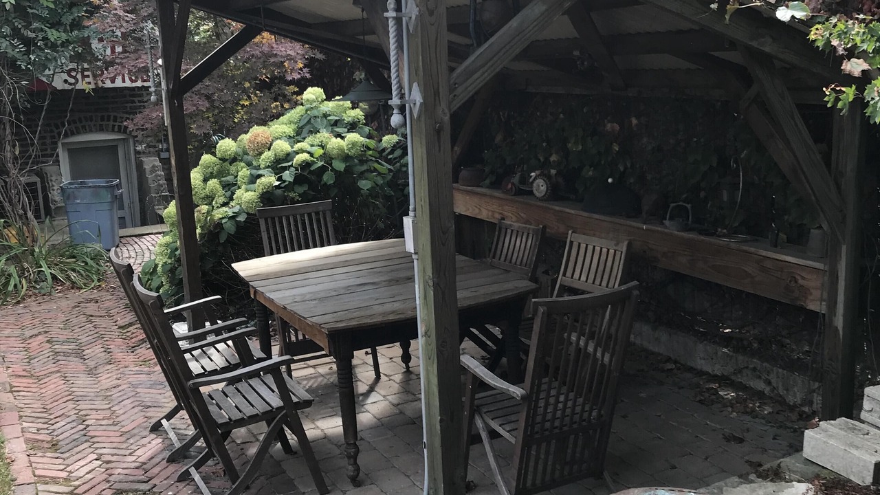 Photo of Outdoor in West Town