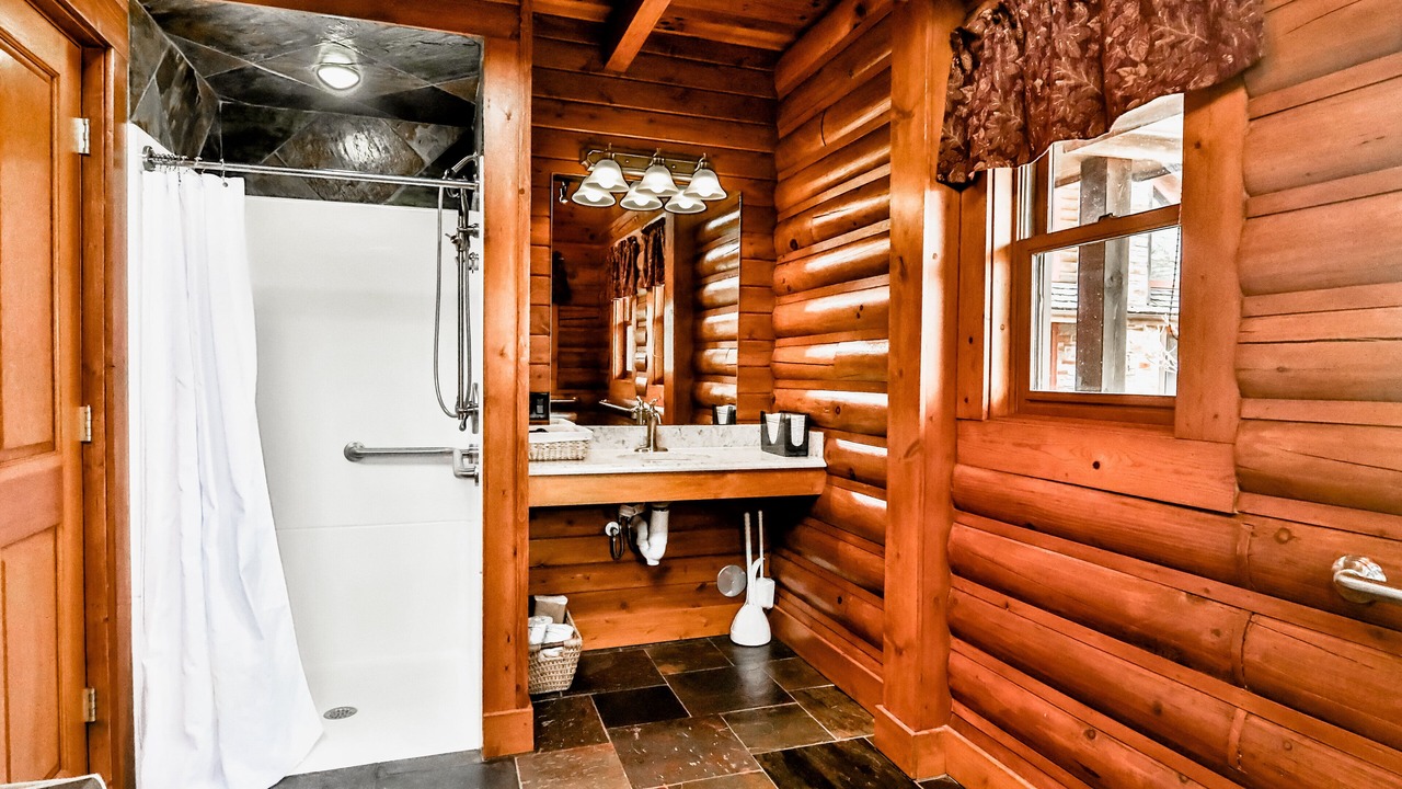 Photo of Bathroom in Holcomb