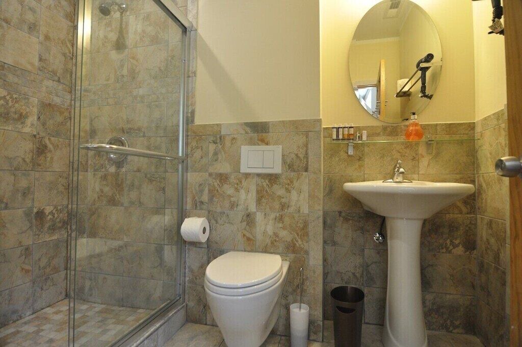 Photo of Bathroom in River North
