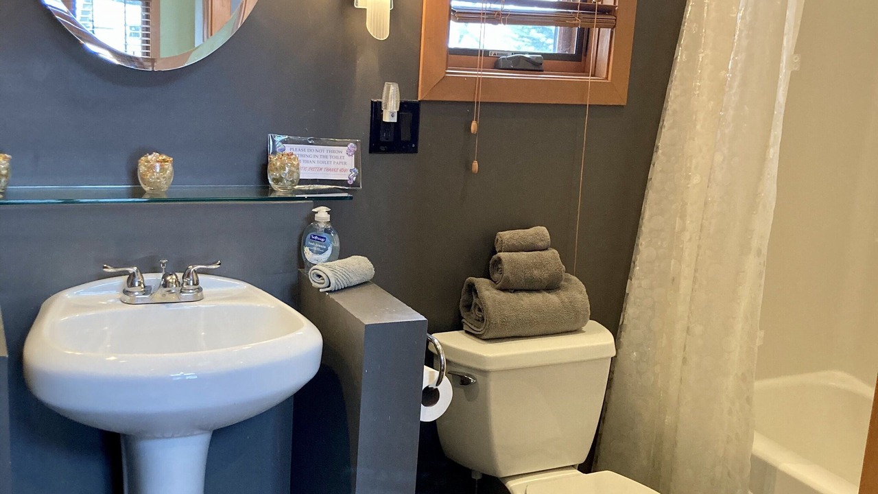 Photo of Bathroom in Solon Mills