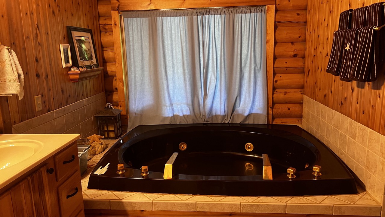 Photo of Bathroom in Sullivan