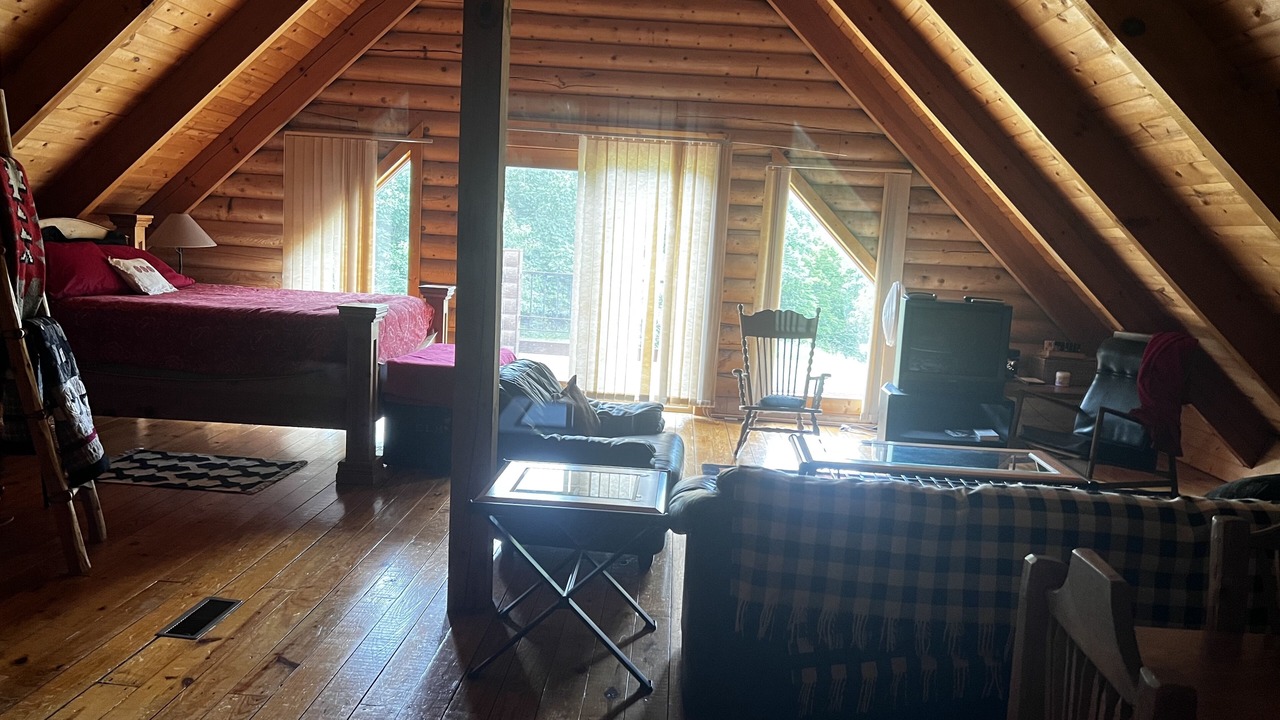 Photo of Bedroom in Sullivan