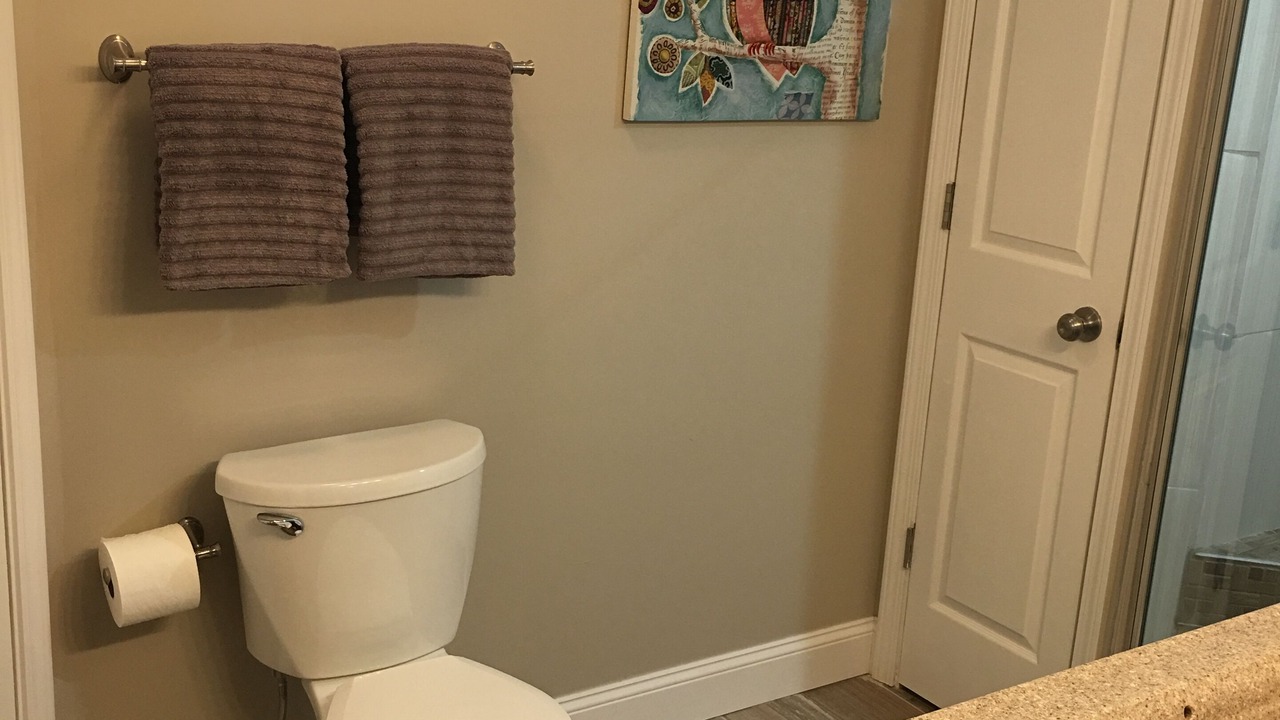 Photo of Bathroom in Wasco