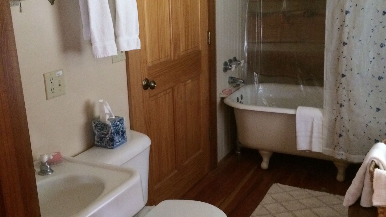 Photo of Bathroom in Elizabeth
