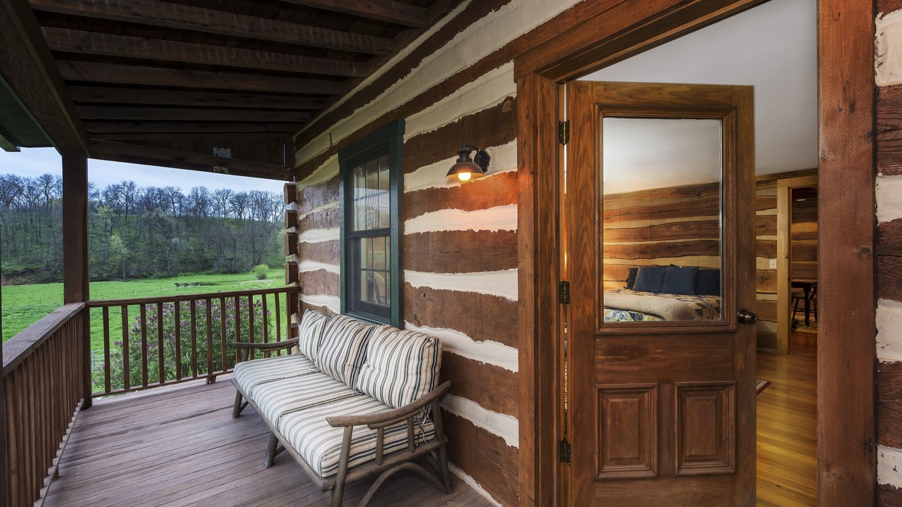 Photo of Patio Balcony in Elizabeth