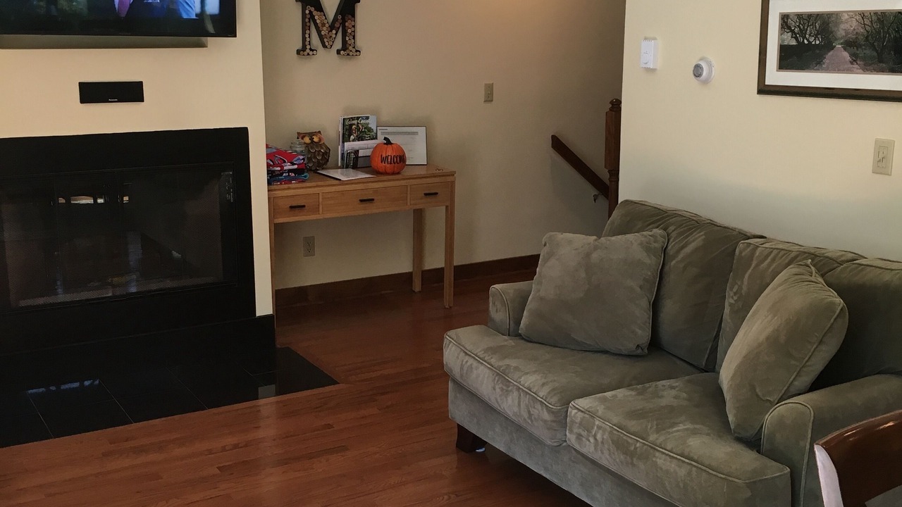 Photo of Livingroom in The Galena Territory