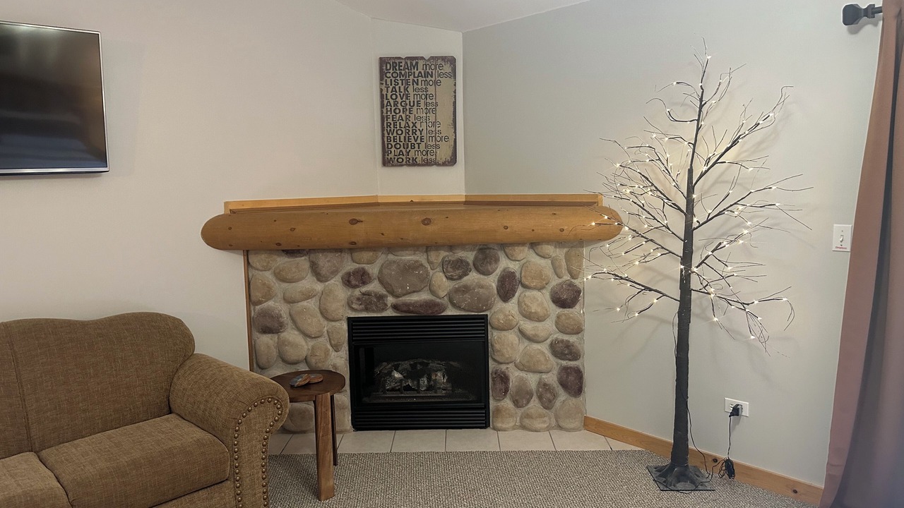 Photo of Livingroom in Oglesby