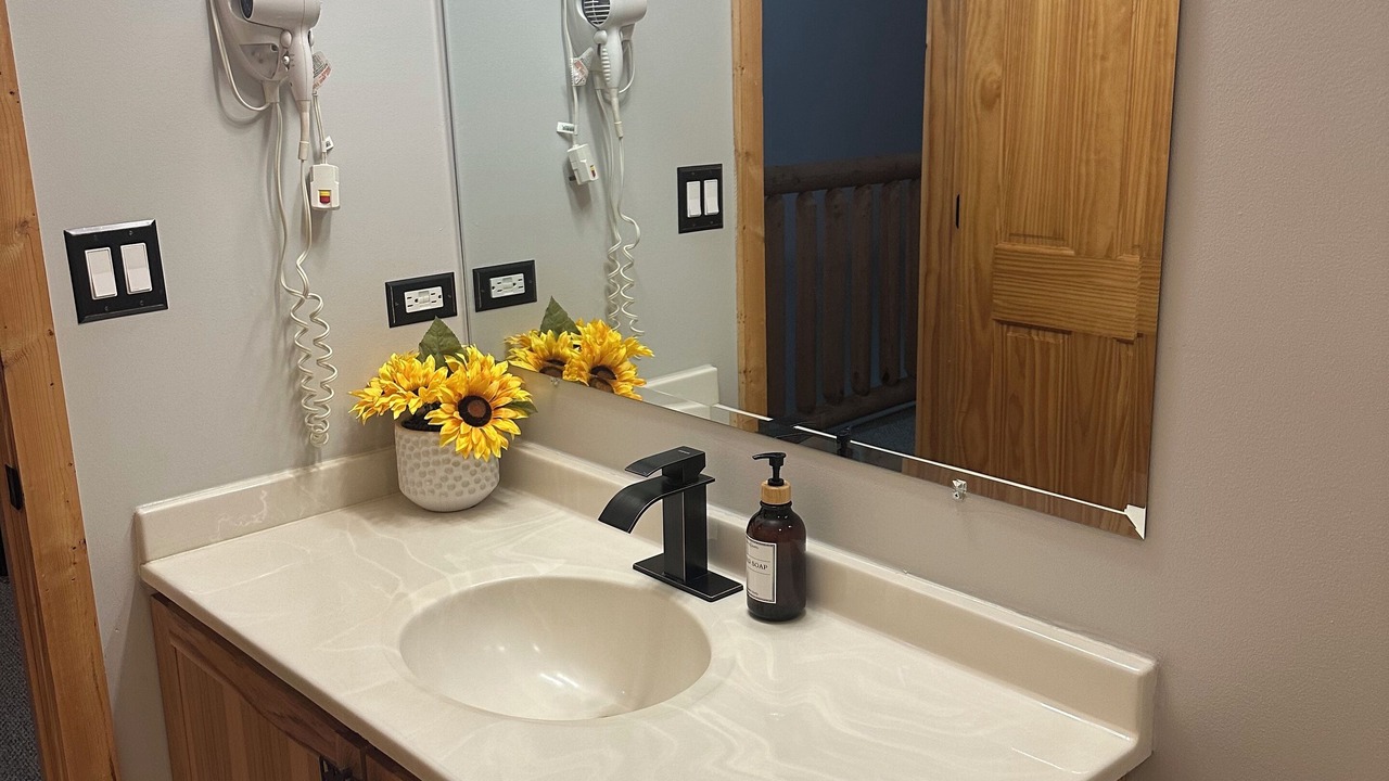Photo of Bathroom in Oglesby