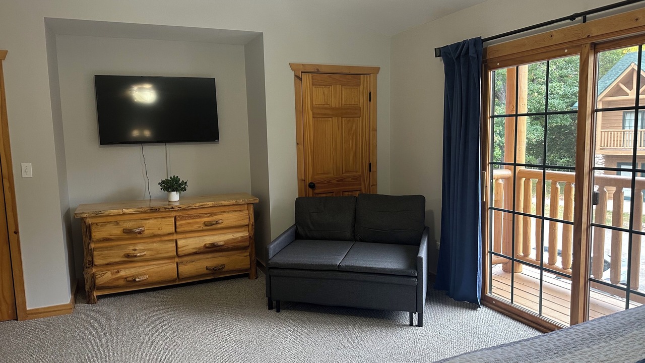 Photo of Livingroom in Oglesby