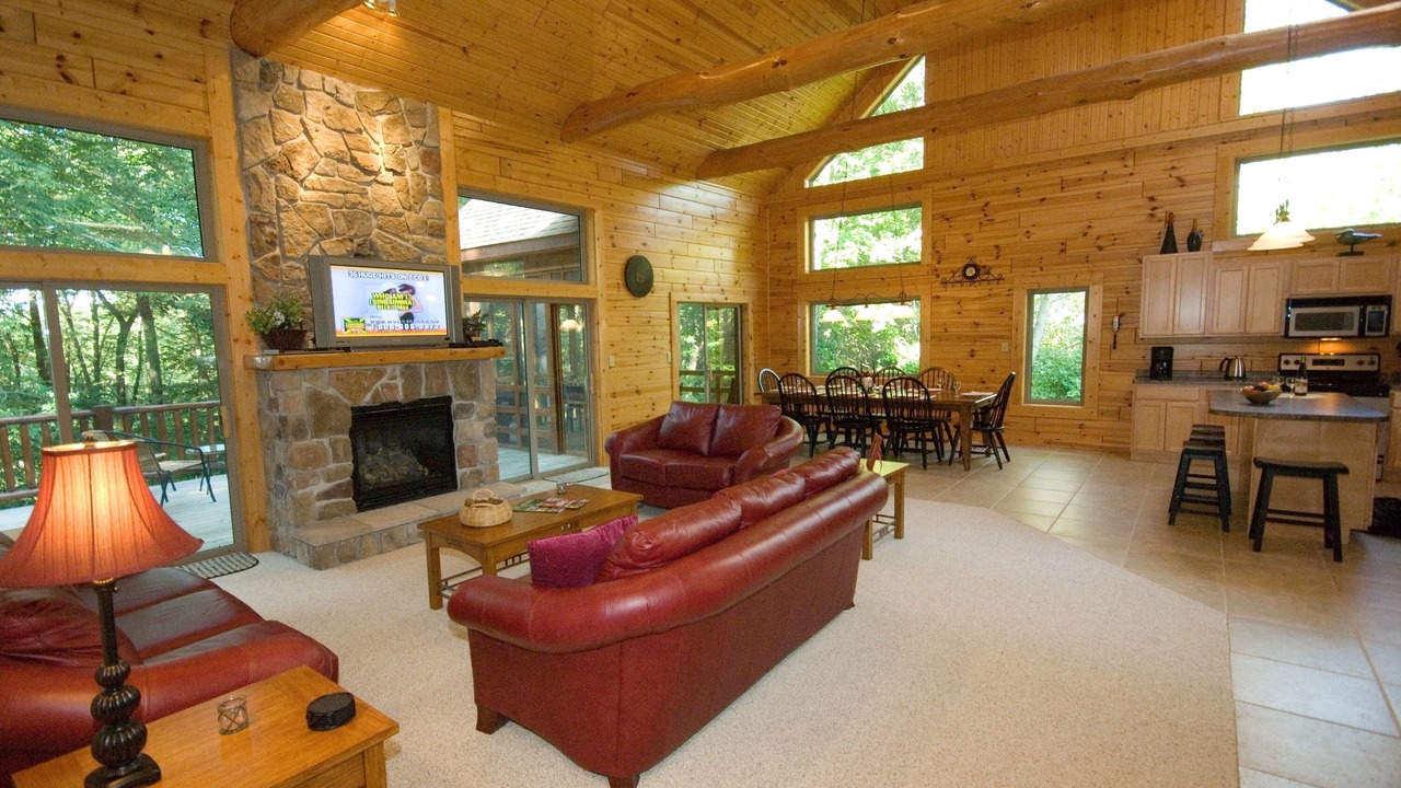 Photo of Livingroom in The Galena Territory