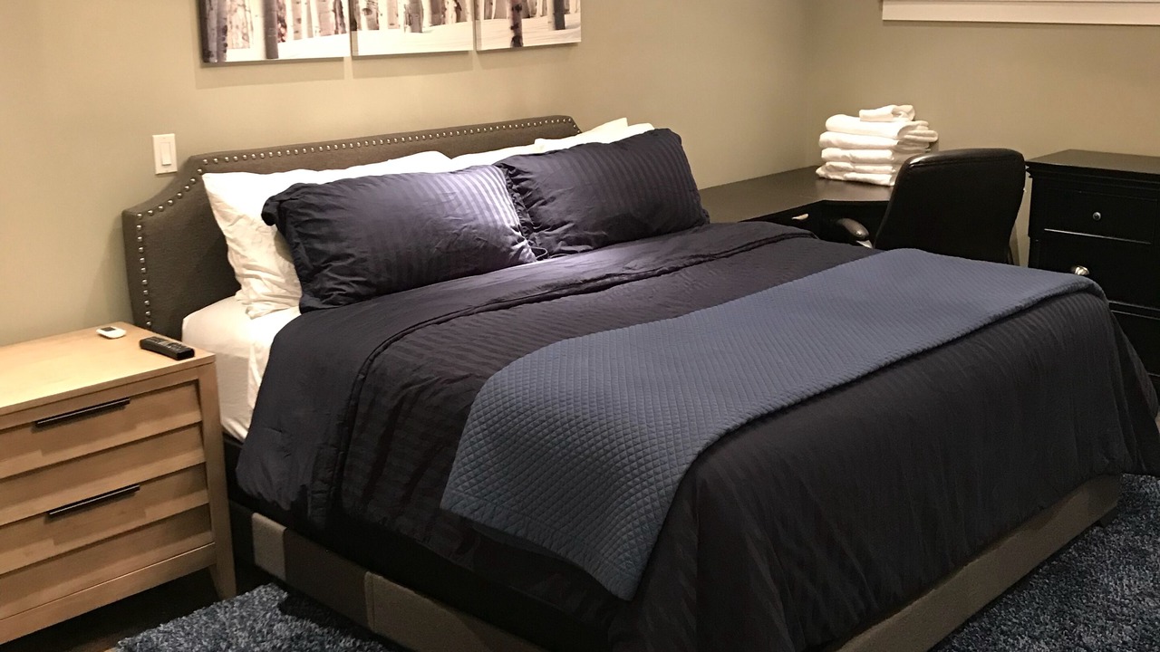 Photo of Bedroom in Lakeview