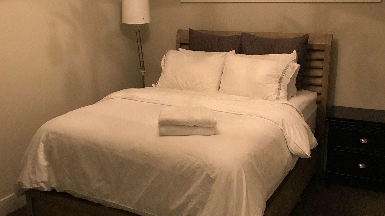 Photo of Bedroom in Lakeview
