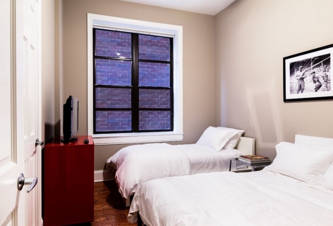 Photo of Bedroom in Lakeview