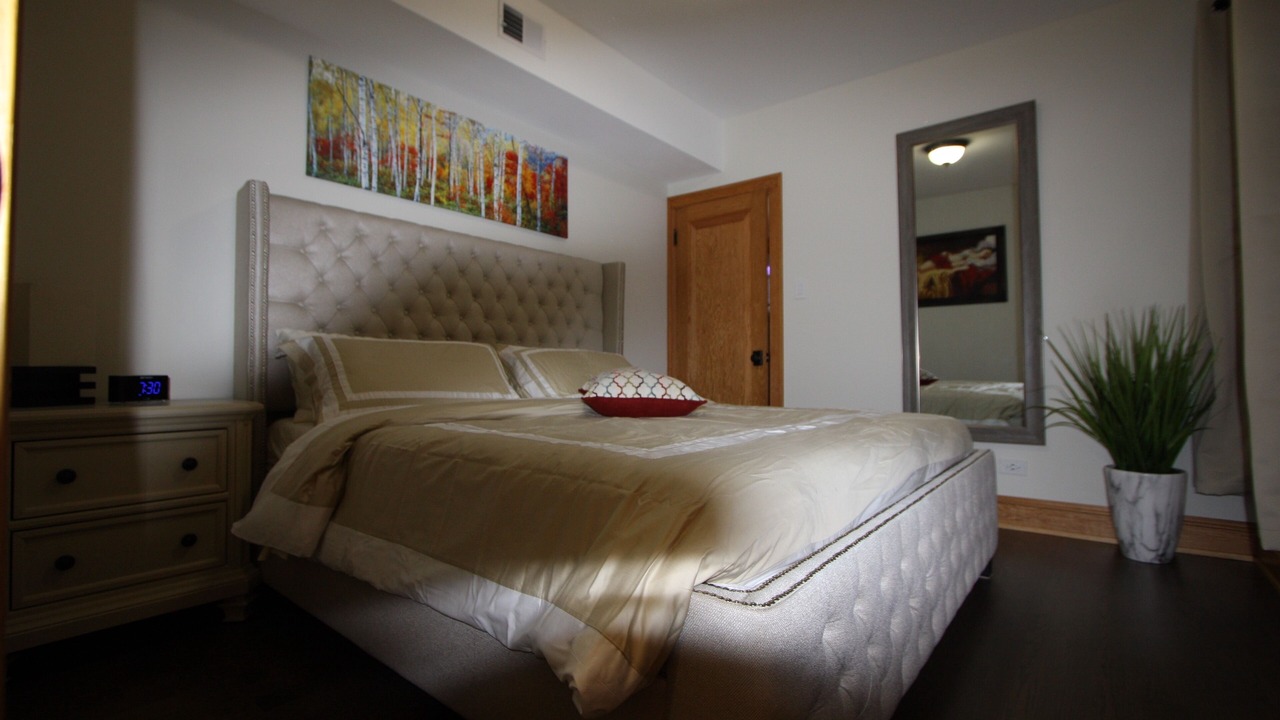 Photo of Bedroom in Jefferson Park