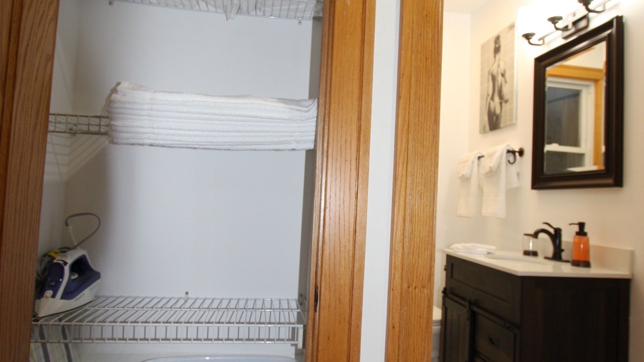 Photo of Bathroom in Jefferson Park