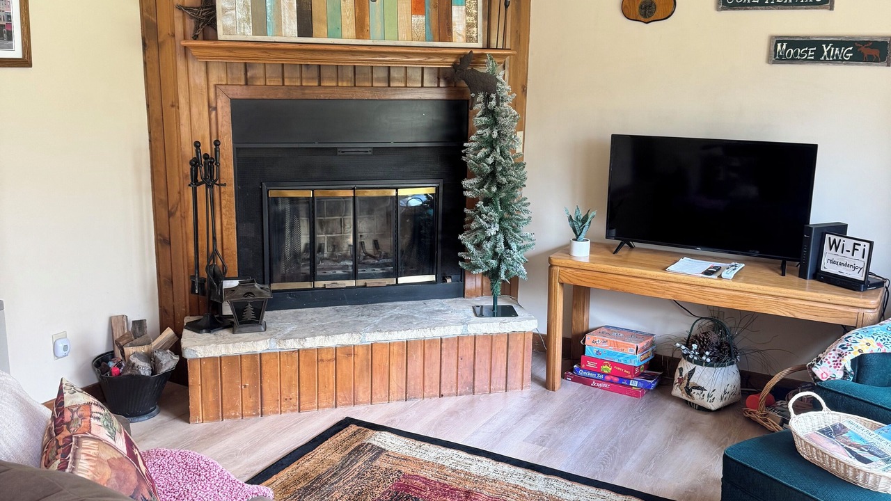 Photo of Livingroom in The Galena Territory