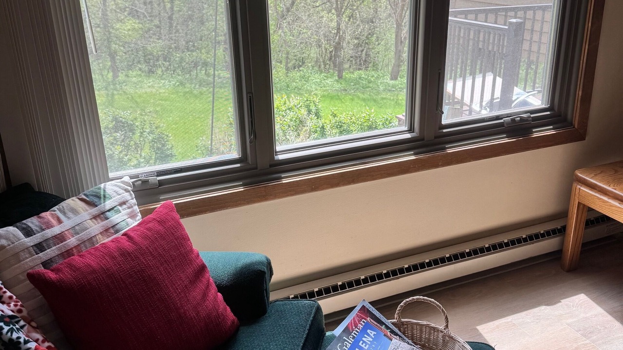 Photo of Livingroom in The Galena Territory