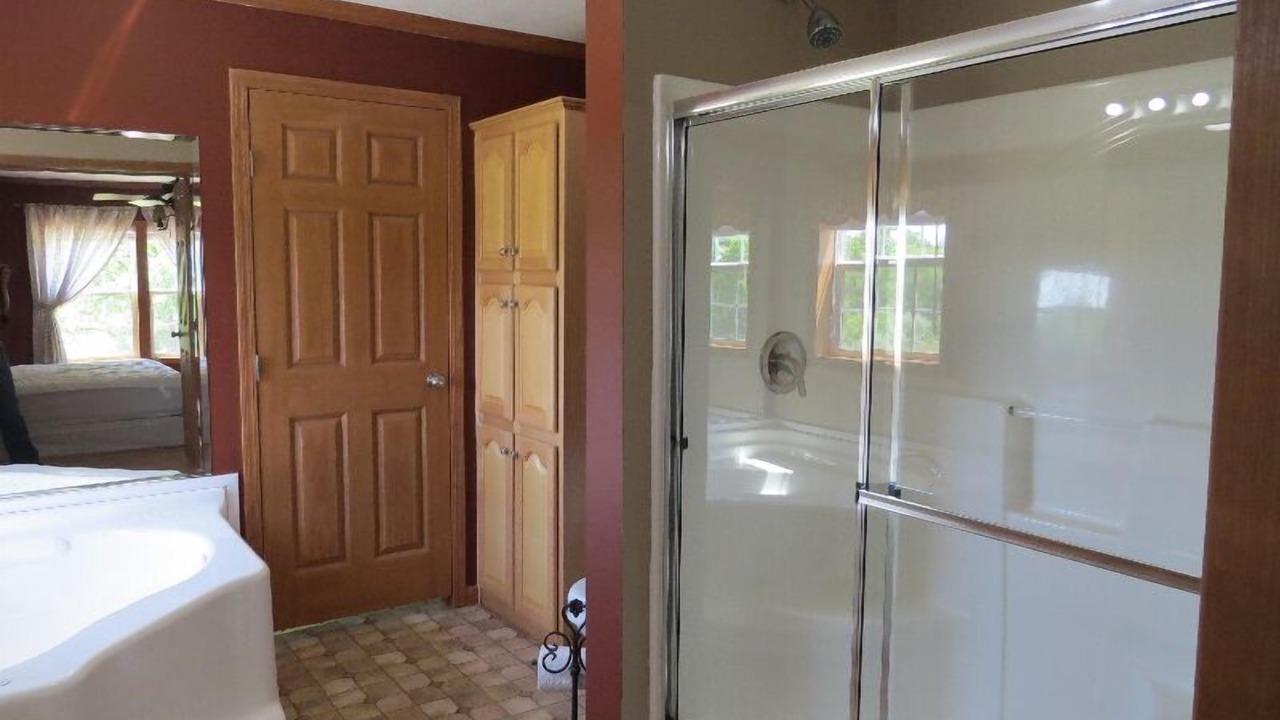 Photo of Bathroom in Hardin County