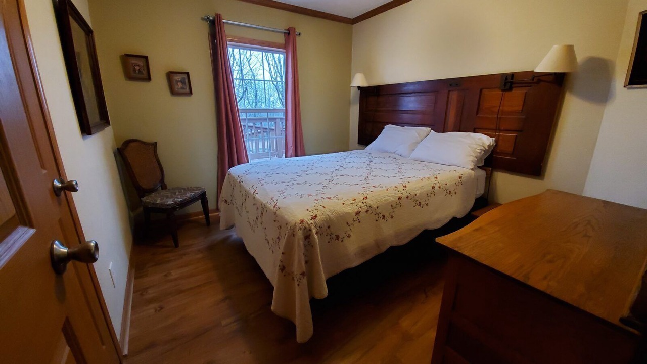 Photo of Bedroom in Hardin County